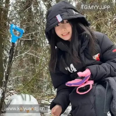 郁侃娓